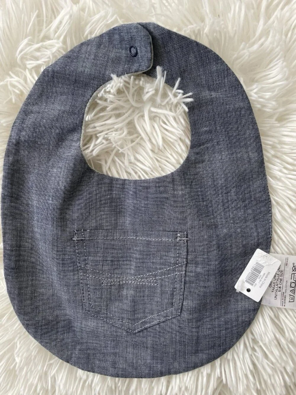 SALE! NWT GAP Baby BIB Snap Button (Blue Jean with Pocket)